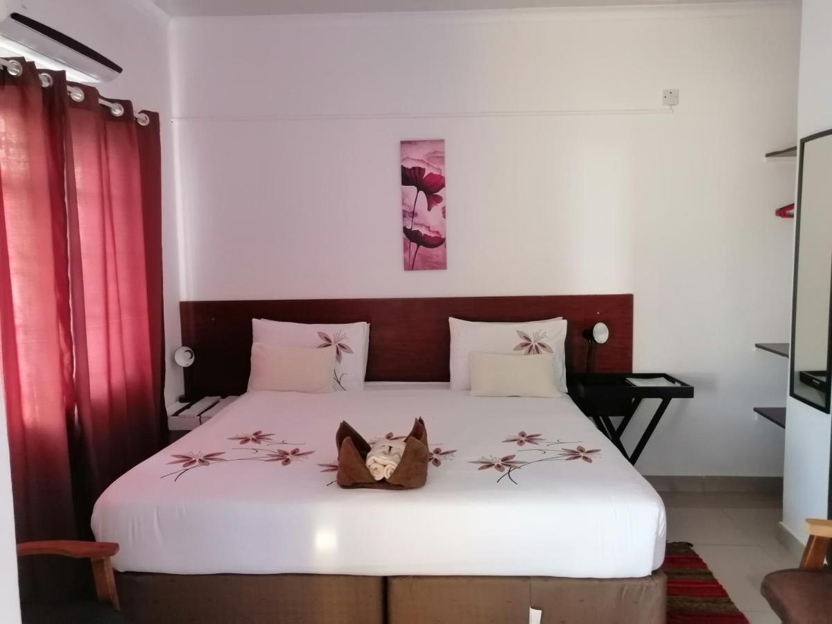 Looks Cottages Self Catering Apartments Kasane Zewnętrze zdjęcie